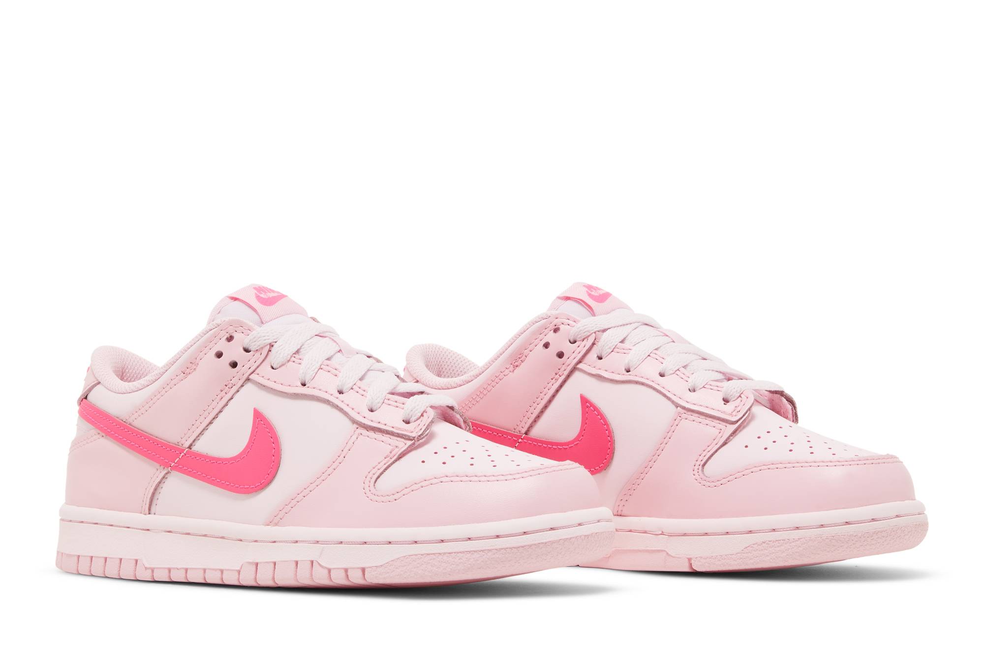 Nike Dunk Low ‘Triple Pink’