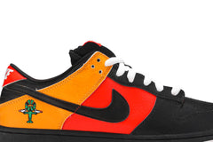 NIKE SB DUNK LOW PRO ‘RAYGUN AWAY’