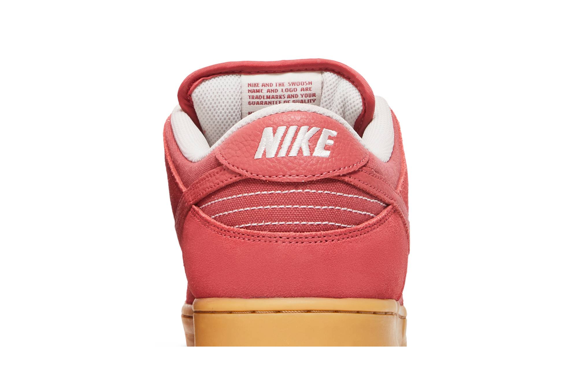 NIKE SB DUNK LOW ‘RED GUM’